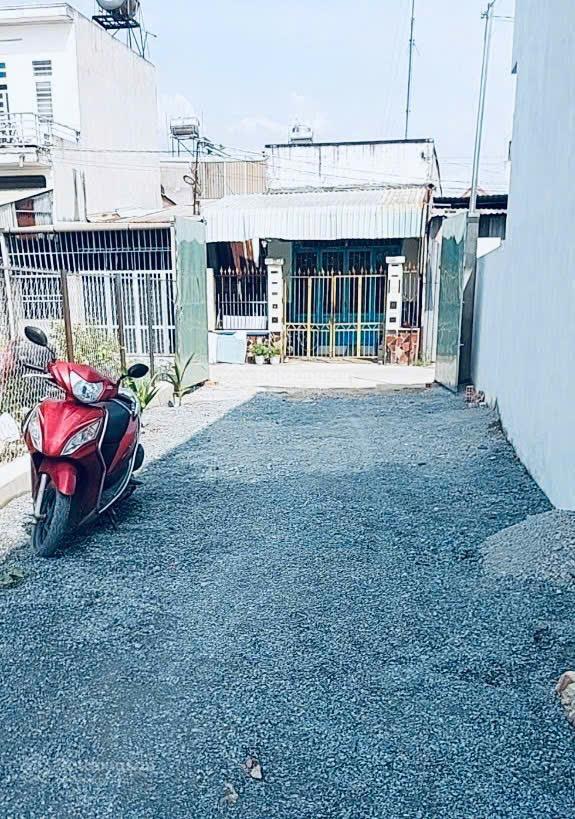 Bán dãy trọ sau chợ phú mỹ, nhánh ddx026 (504.,9m2  6tỷ5 tl)