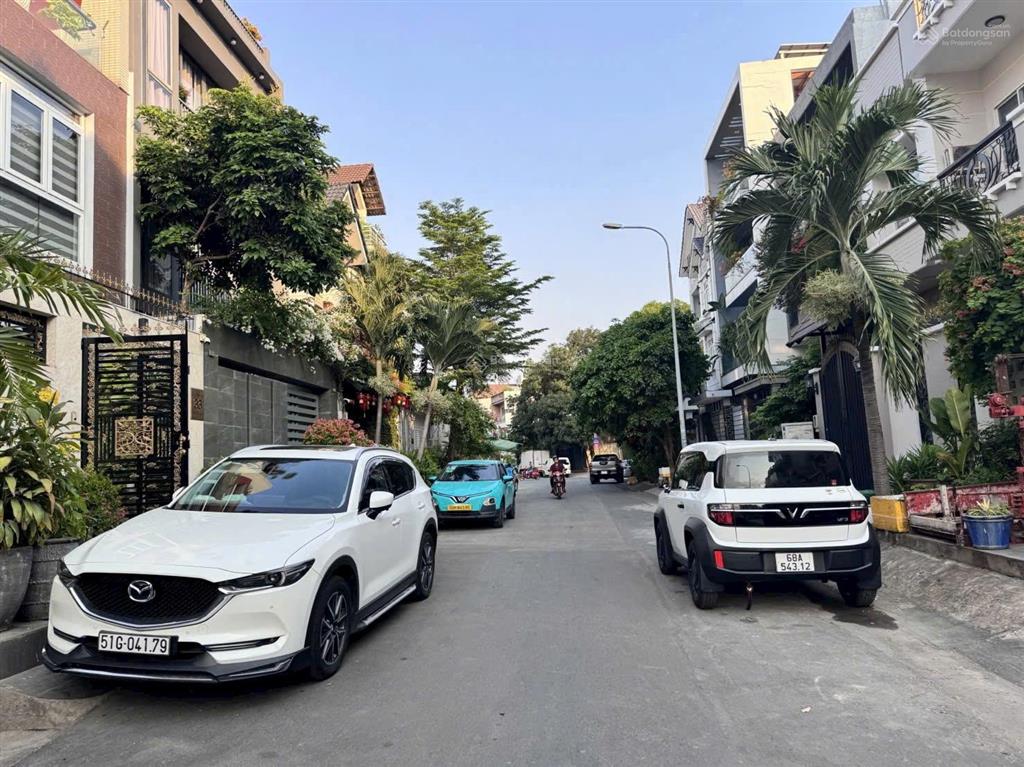 Cực ngon! nhà 4 tầng bên sông 17,5 tỷ  115.5m2 (380m2 sàn)  hướng đông nam hiếm có