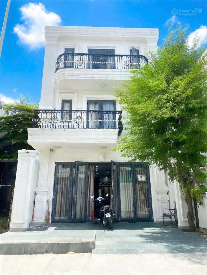 Cực ngon! nhà 4 tầng bên sông 17,5 tỷ  115.5m2 (380m2 sàn)  hướng đông nam hiếm có