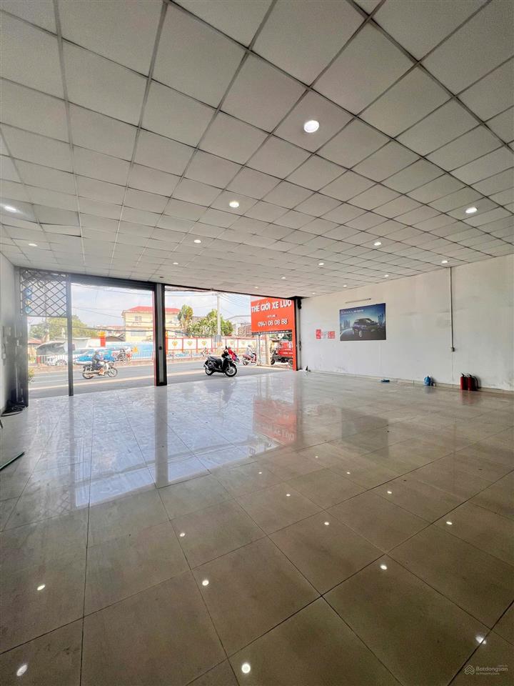 Chạm đáy! giảm 4 tỷ  mt ql13  246,8m2 48 tỷ hđt 150tr/tháng  ngang 12m  nở hậu  dtsd 420m2