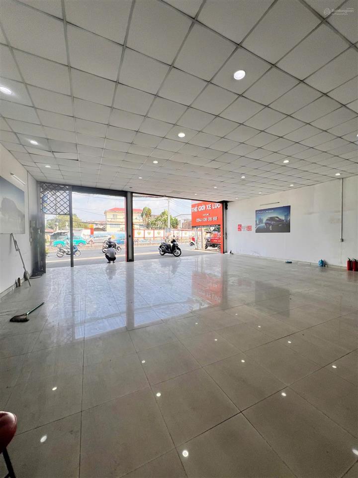 Chạm đáy! giảm 4 tỷ  mt ql13  246,8m2 48 tỷ hđt 150tr/tháng  ngang 12m  nở hậu  dtsd 420m2