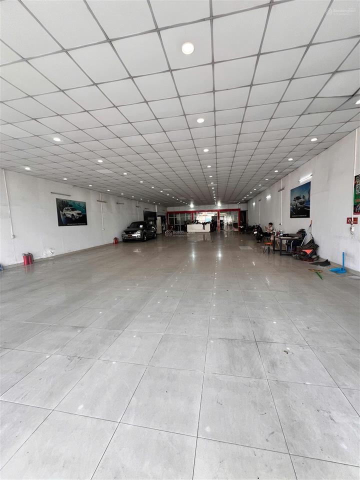 Chạm đáy! giảm 4 tỷ  mt ql13  246,8m2 48 tỷ hđt 150tr/tháng  ngang 12m  nở hậu  dtsd 420m2