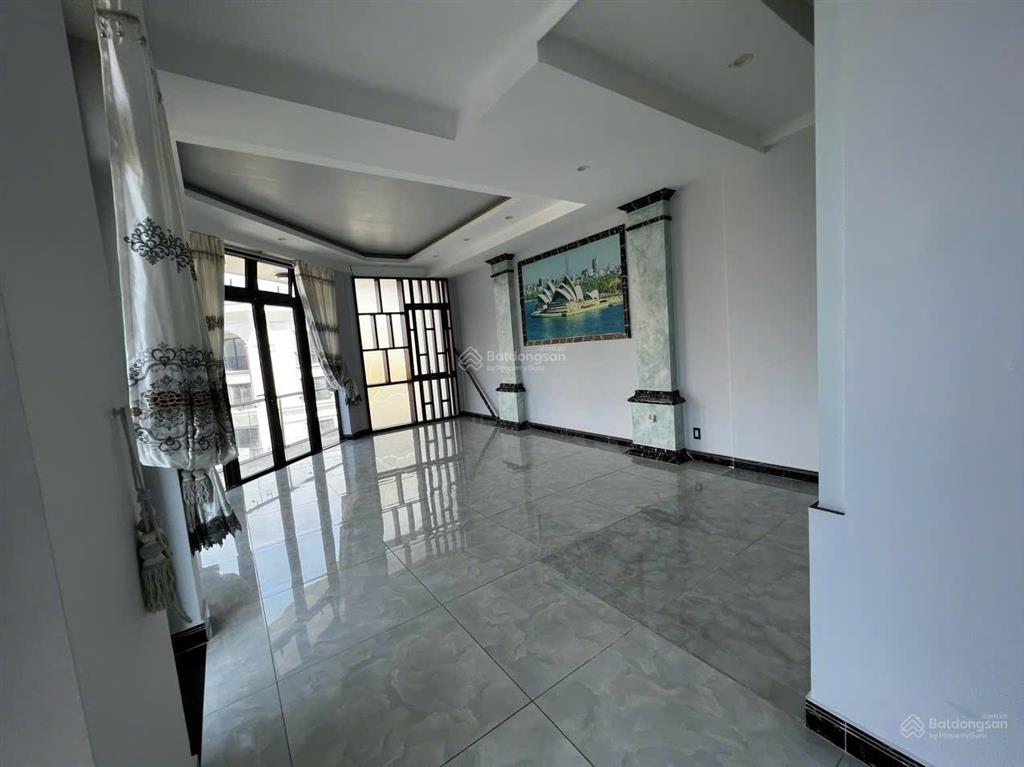 Xuất sắc! góc 2 mt ngang 8m  400m2 sàn  vạn phúc  dòng tiền 90 triệu/tháng