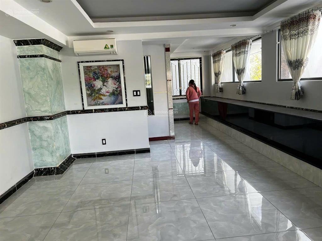 Xuất sắc! góc 2 mt ngang 8m  400m2 sàn  vạn phúc  dòng tiền 90 triệu/tháng