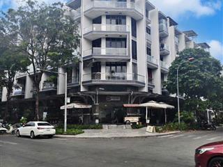 Xuất sắc! góc 2 mt ngang 8m  400m2 sàn  vạn phúc  dòng tiền 90 triệu/tháng