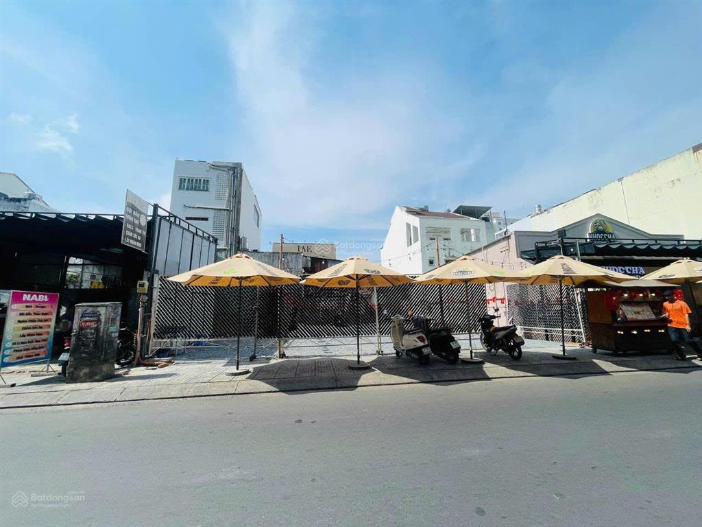 Quá ngon! đối diện giga mall  mt đường 20  xây cao tầng  11 tỷ tl