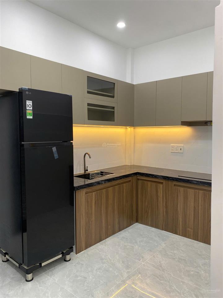 Bán nhà mới xây full nội thất, dt 97m(5x19,5m), mặt tiền đường ô tô, dọn vào ở ngay