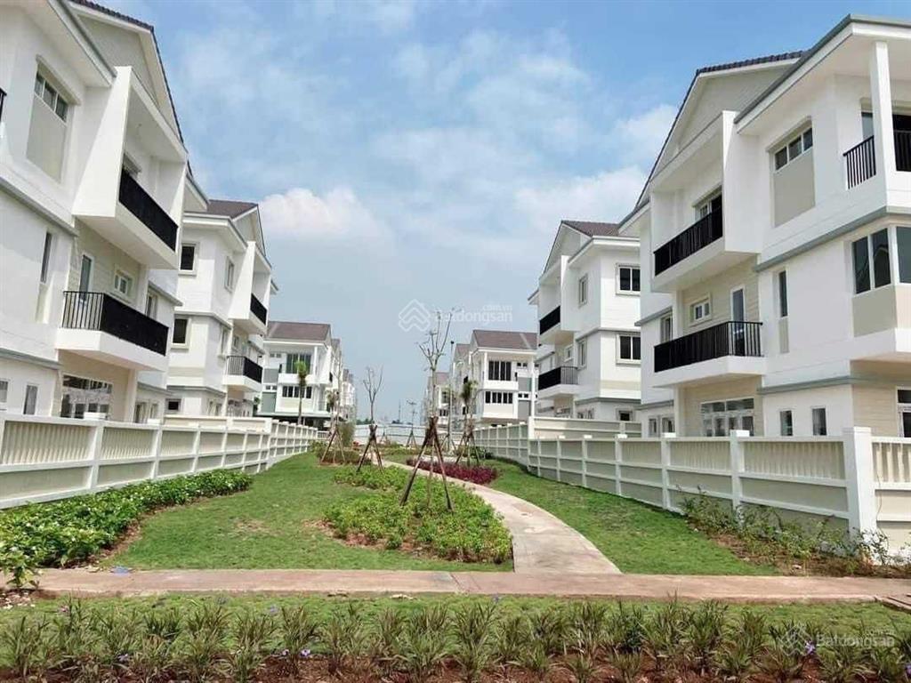 Bán nhanh căn nhà phố vườn thiên đàng 2 ecolakes mỹ phước tp hcm gần công viên hồ bơi
