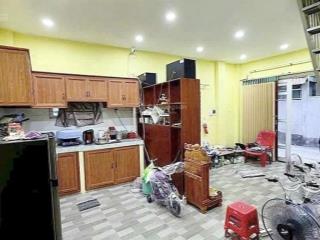 Nhà 1 trệt 1lầu 3 pn. giá 2.35 tỷ sổ hồng riêng bao sang tên!