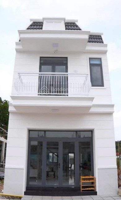Bán nhà phố đồng bộ gia khải full hoàn thiện cao cấp dtsd 120m2 giá 2,4 tỷ / căn, sổ lâu dài