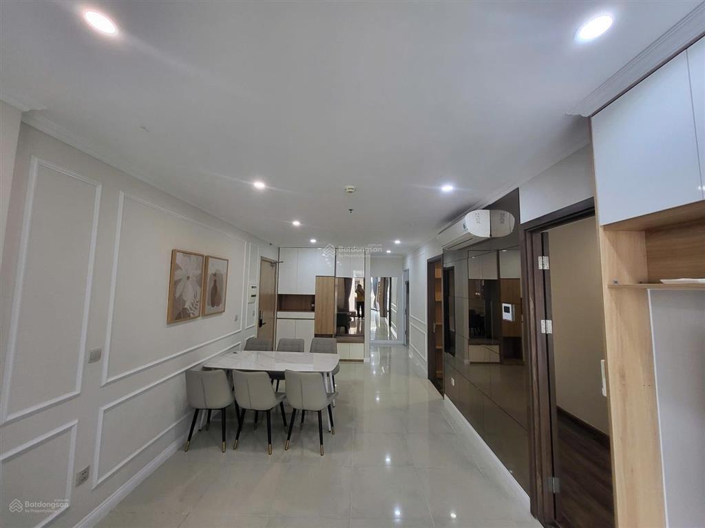 86,38m2 giá bán 12,1 tỷ  100% căn hộ 2pn+ 2wc view hồ bơi đẹp hà đô centrosa garden quận 10