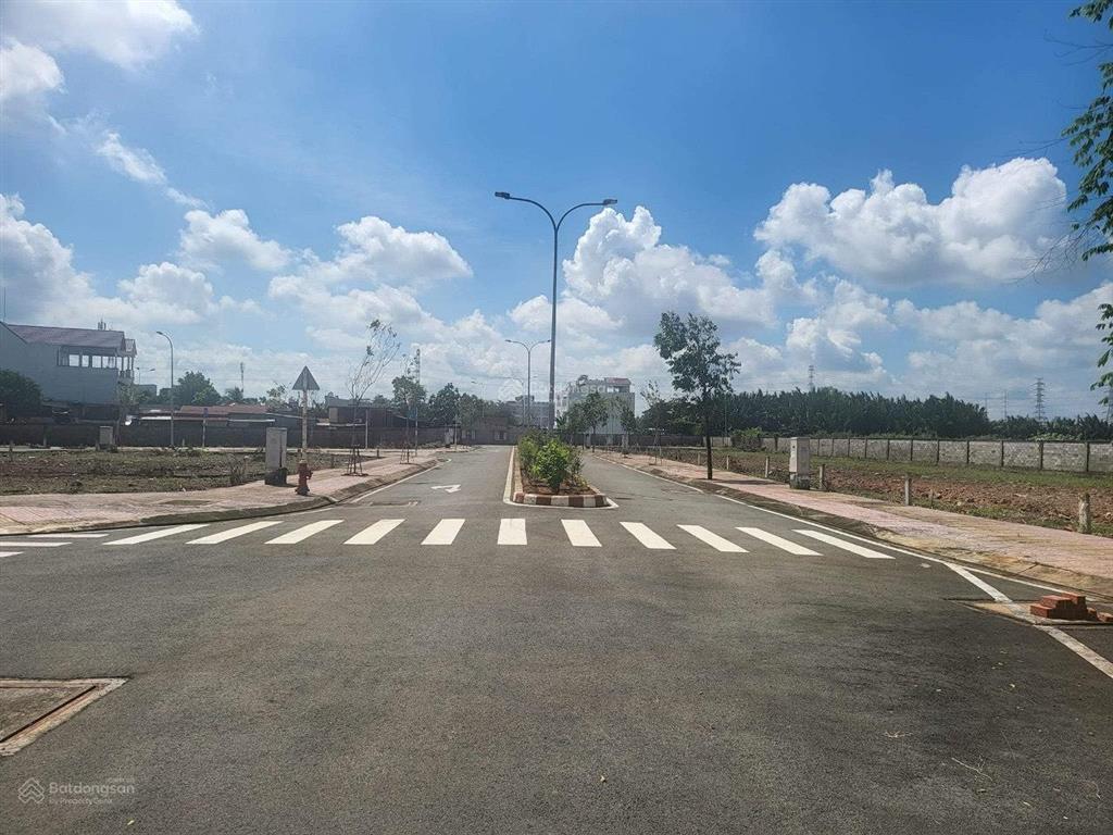 Bán đất p. bình trưng q2, hồ chí minh  giá 11,5 tỷ tl  diện tích 145m  sổ sẵn sang tên ngay