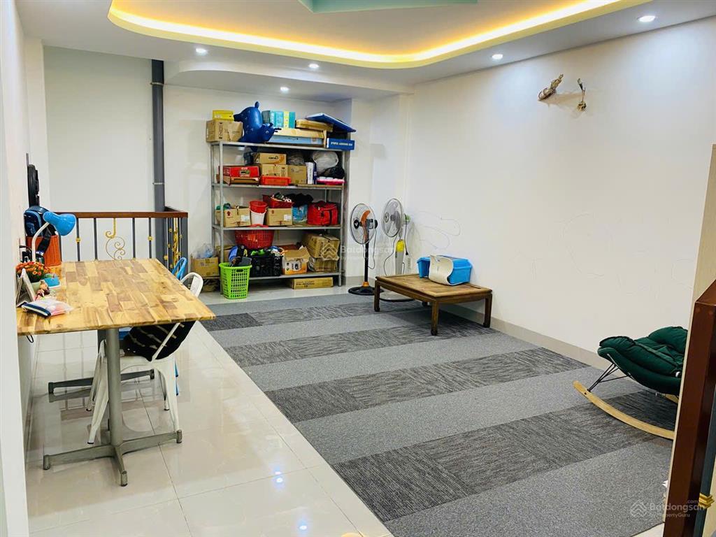 Cần bán nhà phố full nội thất kdc hiện đại đồng bộ mặt tiền hà huy giáp sát gò vấp lỗ