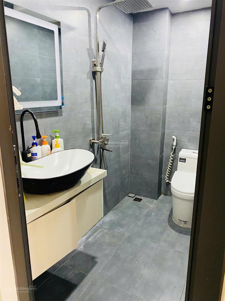 Cần bán nhà phố full nội thất kdc hiện đại đồng bộ mặt tiền hà huy giáp sát gò vấp lỗ
