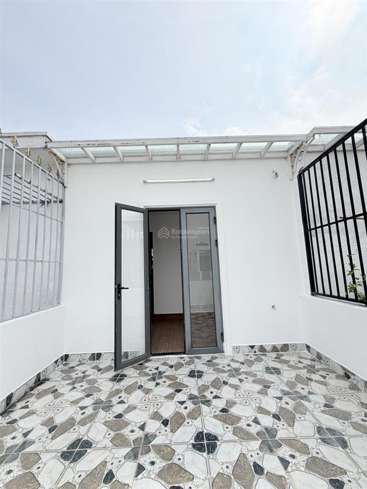 Bán nhà 4 tầng ngay trường cao đẳng điện lực q.12 diện tích đất 67.1m2 giá 5.6 tỷ