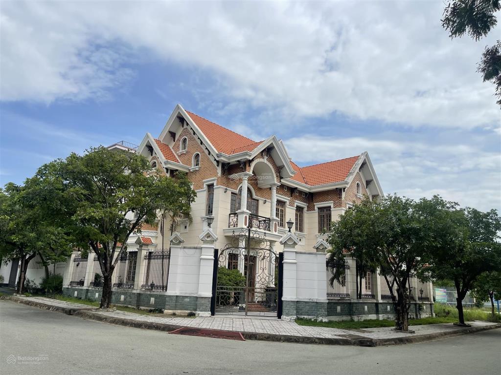 Lô biệt thự chính chủ 2 mặt tiền siêu hot còn sót lại giá chỉ 21,5 tỷ/395m2