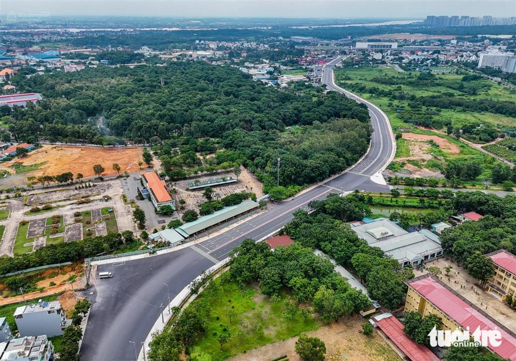 Chính chủ bán gấp lô đất mặt tiền đường thống nhất (đại lộ đông tây) kđt bình nguyên