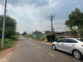 Bán đất mt 20 cách ql 1a 1km gần nhà giáo xứ thanh bình,ubnd xã đông hoà dt250m2 giá 2.150 tỷ