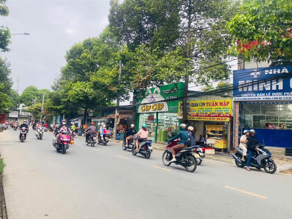 Bán nhà mặt tiền đối diện nhà thuốc minh châu  cụm trường học đông hòa, tp.hcm