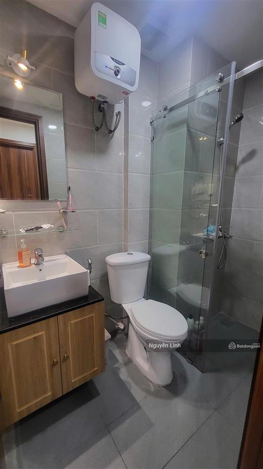 Chính chủ bán căn hộ 2 phòng ngủ 2wc full nội thất cao cấp tại samsora riverside