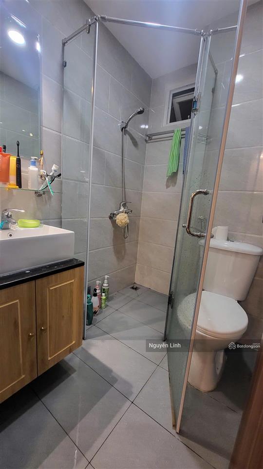 Chính chủ bán căn hộ 2 phòng ngủ 2wc full nội thất cao cấp tại samsora riverside
