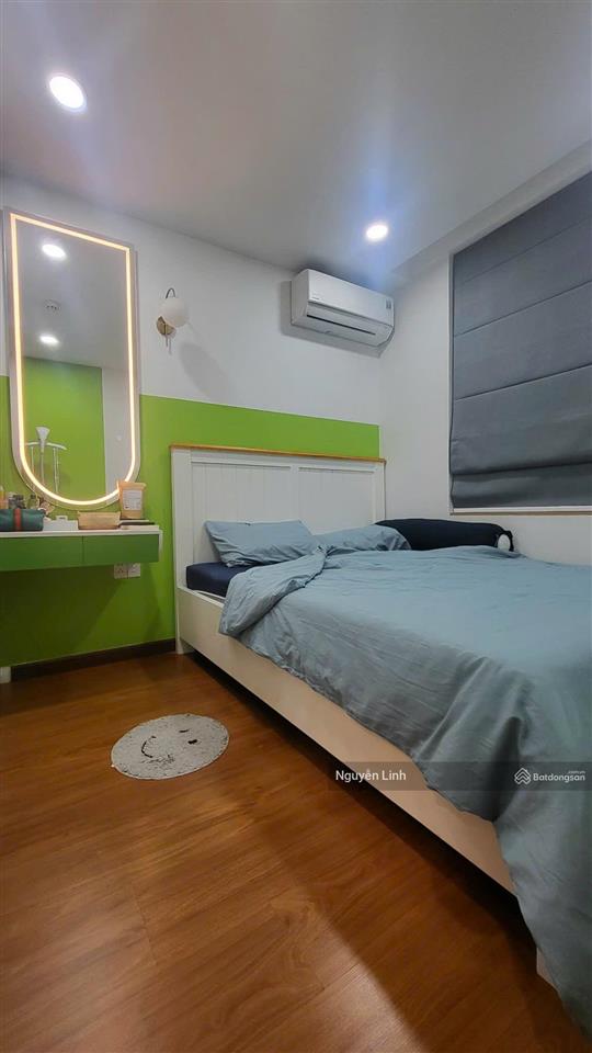 Chính chủ bán căn hộ 2 phòng ngủ 2wc full nội thất cao cấp tại samsora riverside