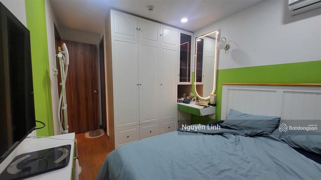 Chính chủ bán căn hộ 2 phòng ngủ 2wc full nội thất cao cấp tại samsora riverside