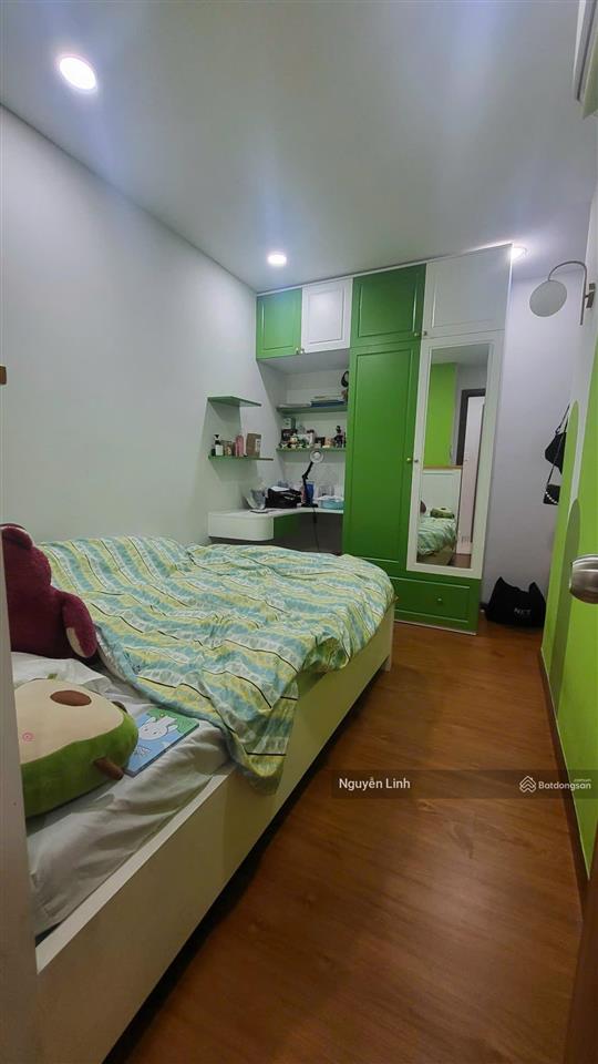 Chính chủ bán căn hộ 2 phòng ngủ 2wc full nội thất cao cấp tại samsora riverside