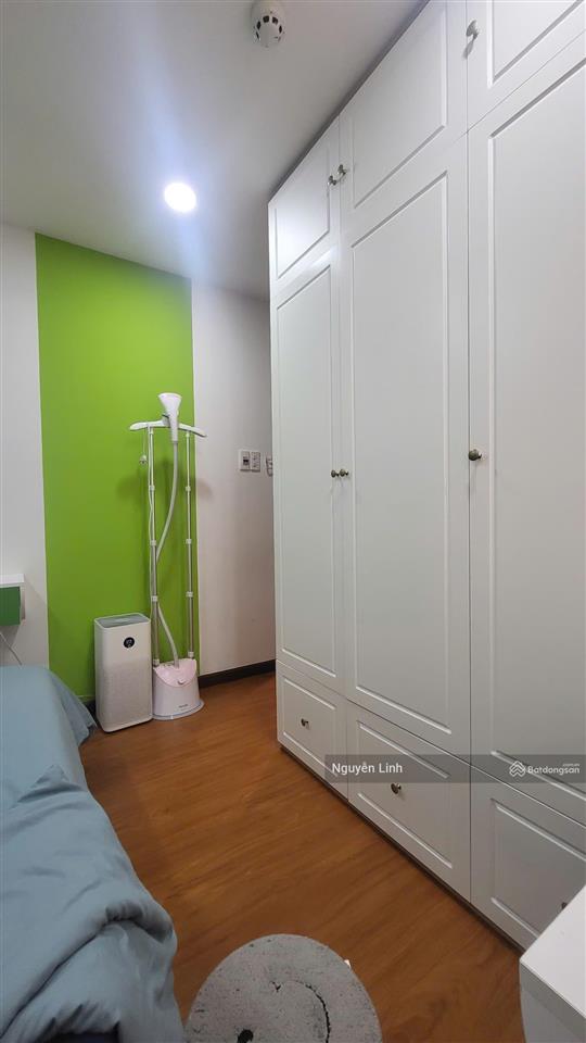 Chính chủ bán căn hộ 2 phòng ngủ 2wc full nội thất cao cấp tại samsora riverside
