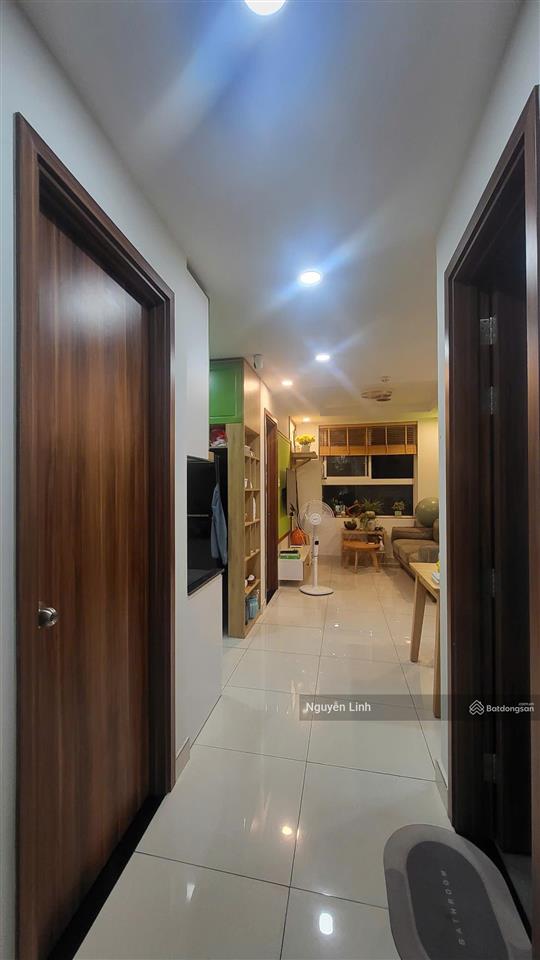 Chính chủ bán căn hộ 2 phòng ngủ 2wc full nội thất cao cấp tại samsora riverside
