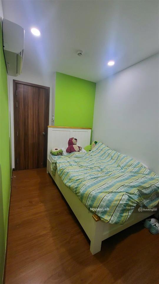 Chính chủ bán căn hộ 2 phòng ngủ 2wc full nội thất cao cấp tại samsora riverside