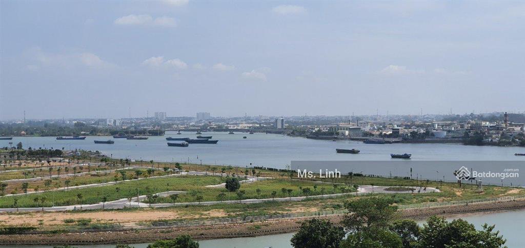 Chính chủ muốn bán gấp căn 49m2 giá chỉ 1,350 tỷ.  chính chủ 0906 091 ***