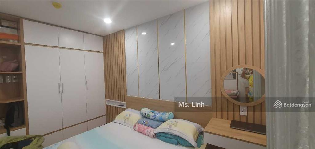 Chính chủ muốn bán gấp căn 49m2 giá chỉ 1,350 tỷ.  chính chủ 0906 091 ***