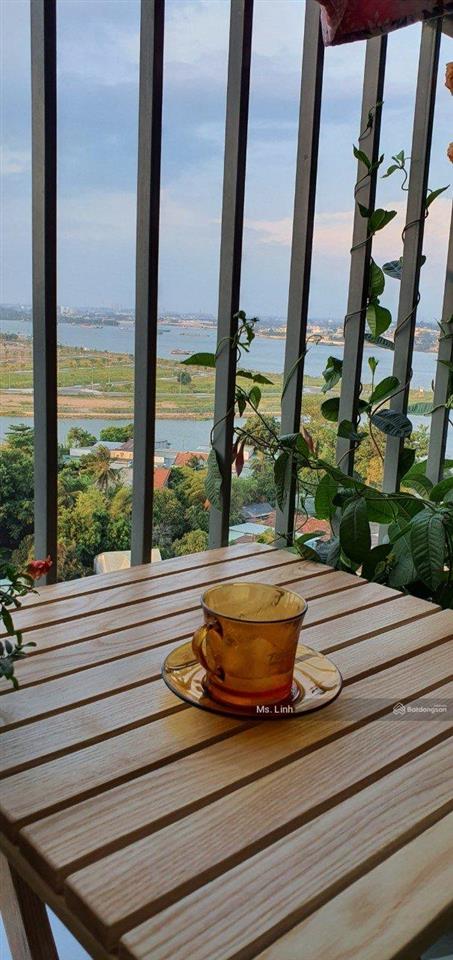 Chính chủ muốn bán gấp căn 49m2 giá chỉ 1,350 tỷ.  chính chủ 0906 091 ***