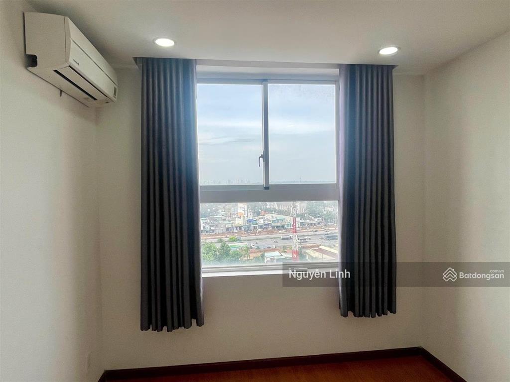 4,5 triệu  cho thuê căn hộ samsora riverside 2pn 2wc view đông nam cực thoáng