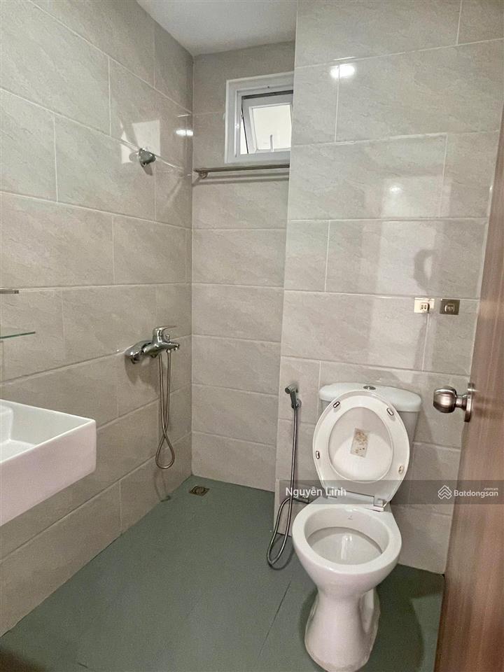 4,5 triệu  cho thuê căn hộ samsora riverside 2pn 2wc view đông nam cực thoáng
