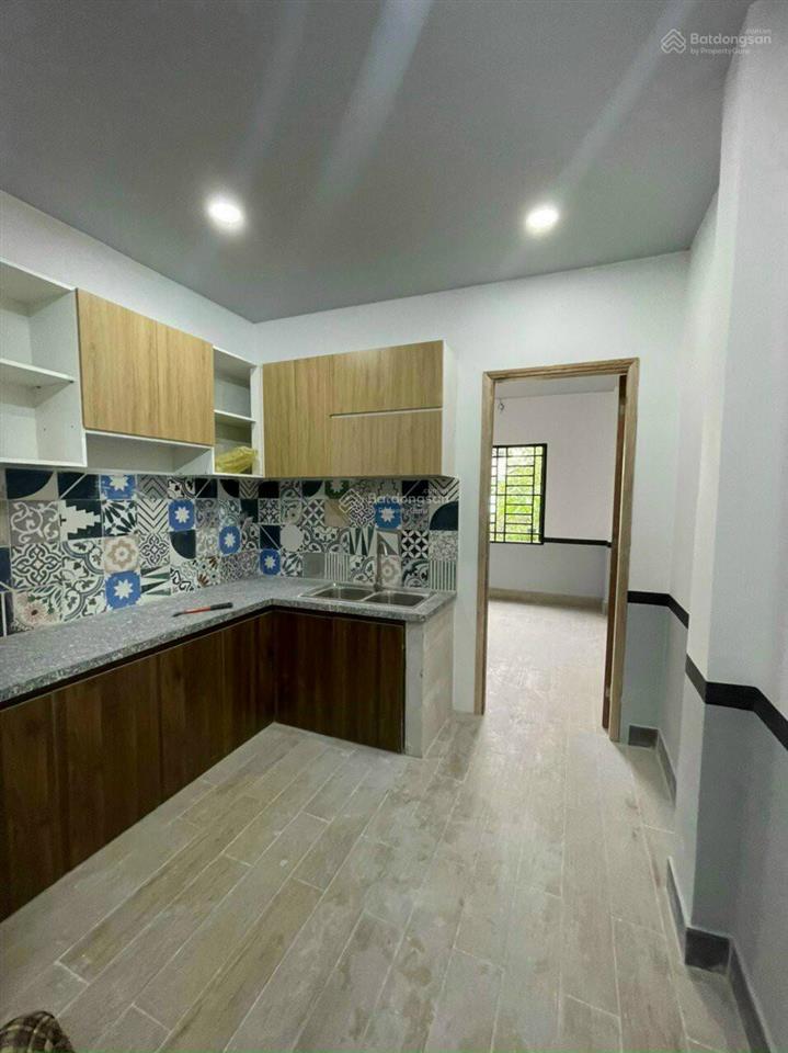 Nhà nguyên căn 3pn 90m2 ban công thoáng