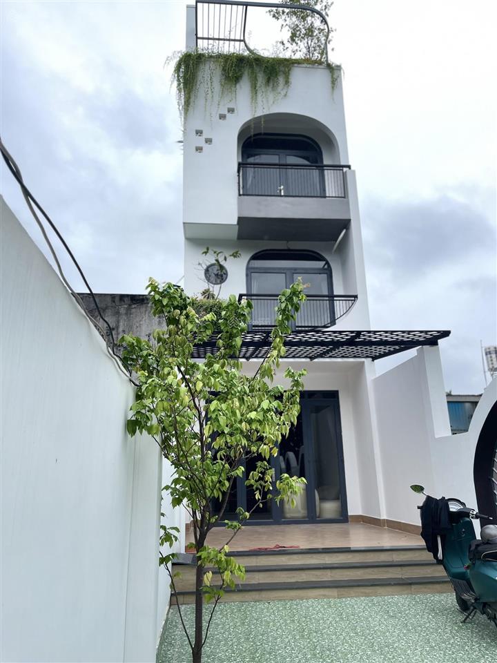 Mặt tiền tx40 thông 30mét bồn binh hà huy giáp 2