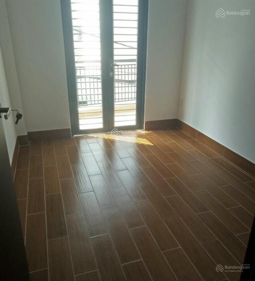 Tl13  2 lầu ngay có 1,130 tỷ ngã tư ga