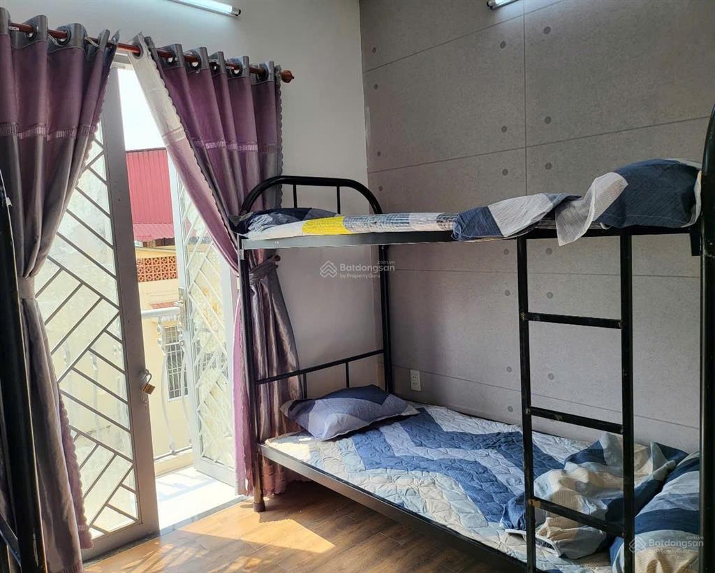 Phòng mới máy lạnh, nước free nóng lạnh, wc, ban công, nấu ăn riêng, nội thất