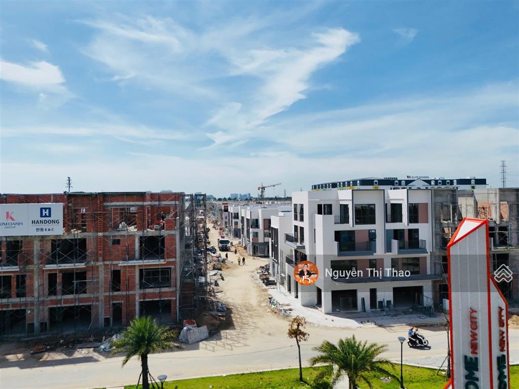 Shophouse 3 tầng  mặt tiền 30m  đại lộ phú quý trung tâm tp mới bình dương sở hữu full giá 1.6 tỷ