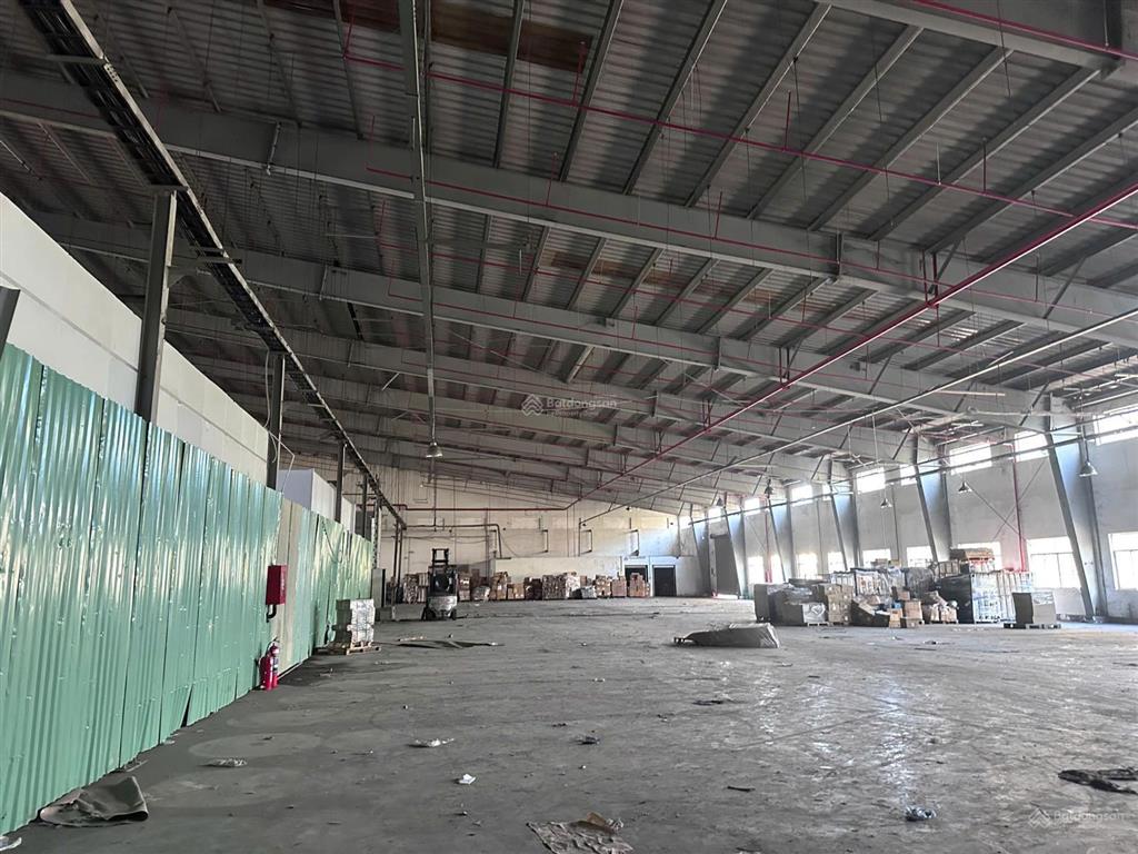 Bán nhà xưởng kcn đại đăng, tp. thủ dầu một  dt đất 1,8ha, xưởng 10.000m²