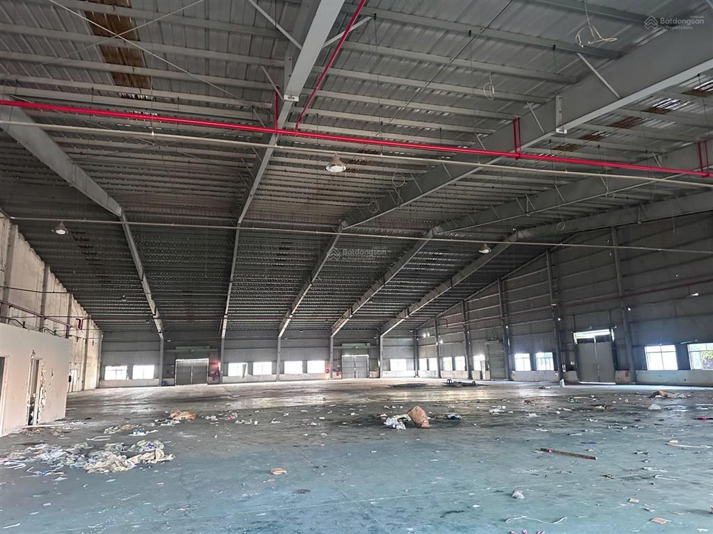 Bán nhà xưởng kcn đại đăng, tp. thủ dầu một  dt đất 1,8ha, xưởng 10.000m²