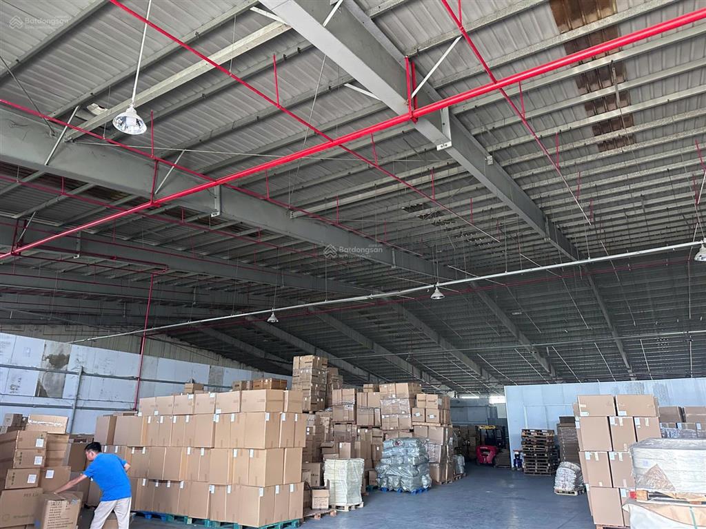 Bán nhà xưởng kcn đại đăng, tp. thủ dầu một  dt đất 1,8ha, xưởng 10.000m²