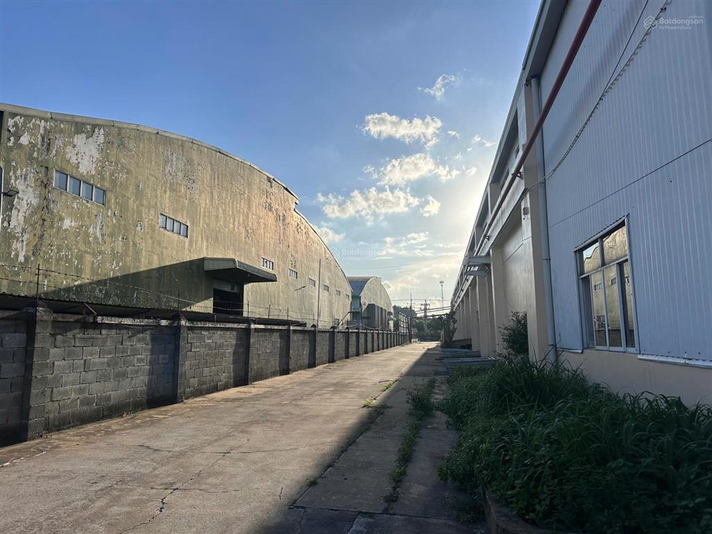 Bán nhà xưởng kcn đại đăng, tp. thủ dầu một  dt đất 1,8ha, xưởng 10.000m²