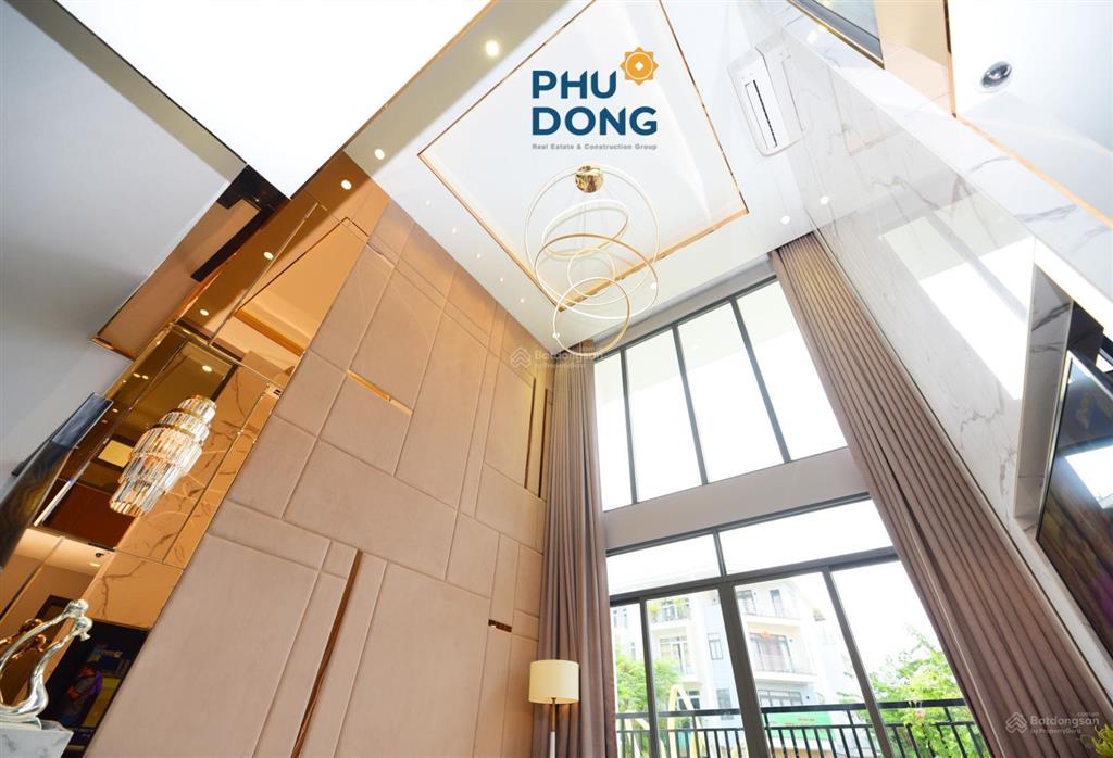 Căn hộ 3 phòng ngủ phú đông sky garden chỉ từ 40 triệu/m2, không gian sống 120m2 rộng rãi