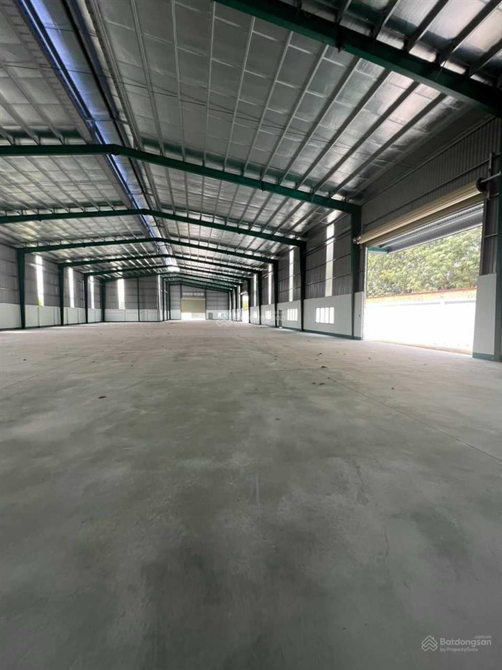 Bán xưởng 4000m2 mặt tiền đt 741
