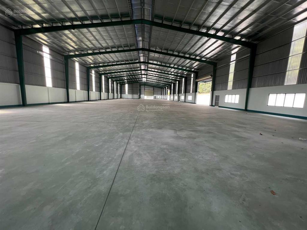 Bán xưởng 4000m2 mặt tiền đt 741
