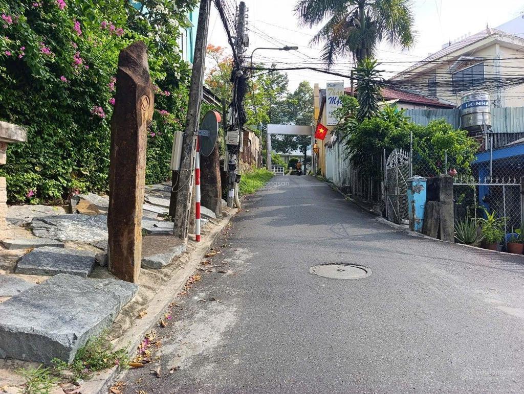 Bán 1223 m2 đất cách đường yersin 50m ngay ngã tư chợ đình