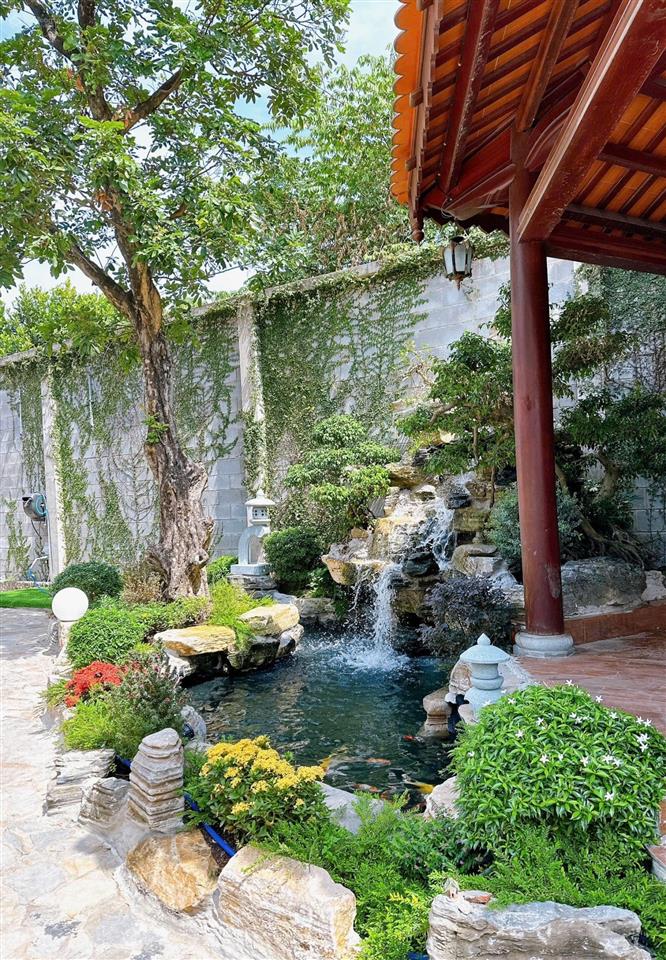 Bán biệt thự hồ bơi sân vườn phường bình dương gần bv 1500 giường